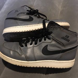 Nike Air Jordan 1 High Retro BG 'Cool Grey'